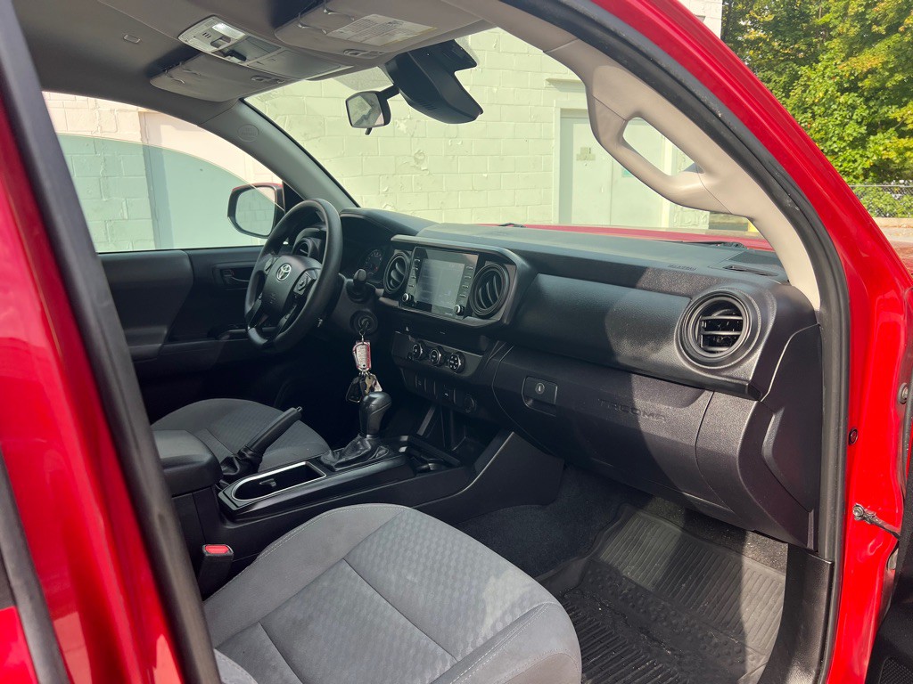 2021 Toyota Tacoma Image 11