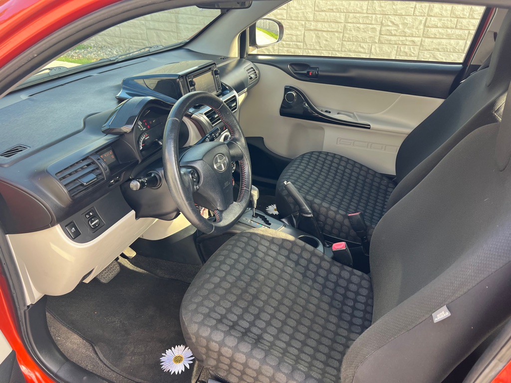 2015 Scion IQ Image 11
