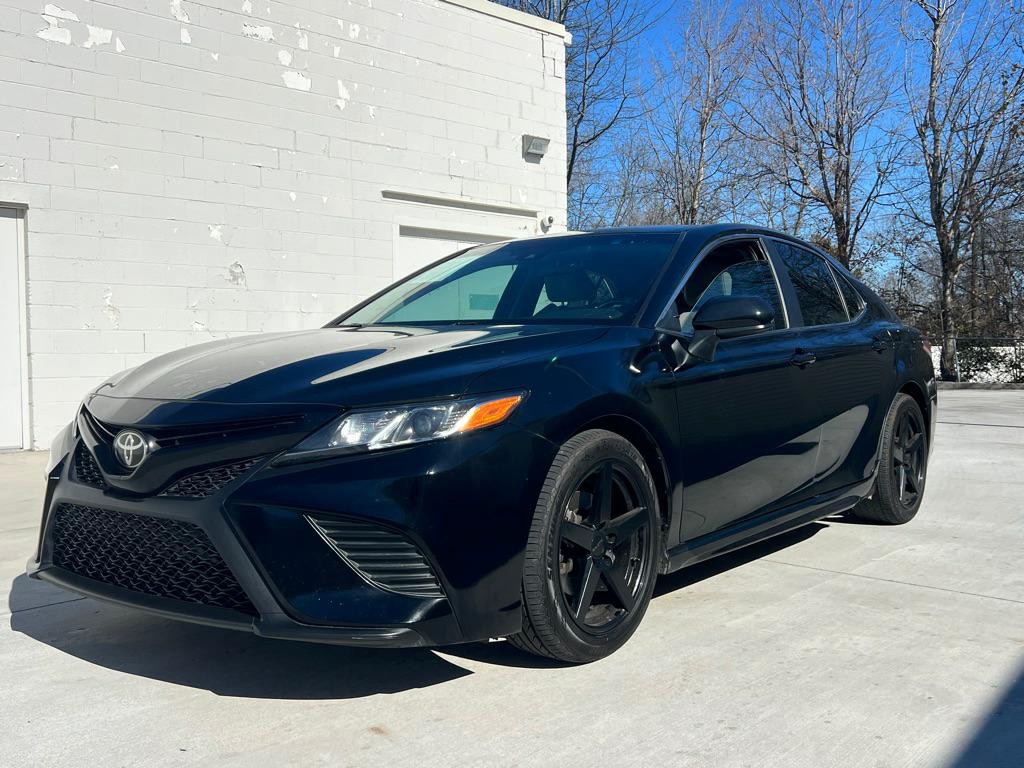 2018 Toyota Camry Image 1