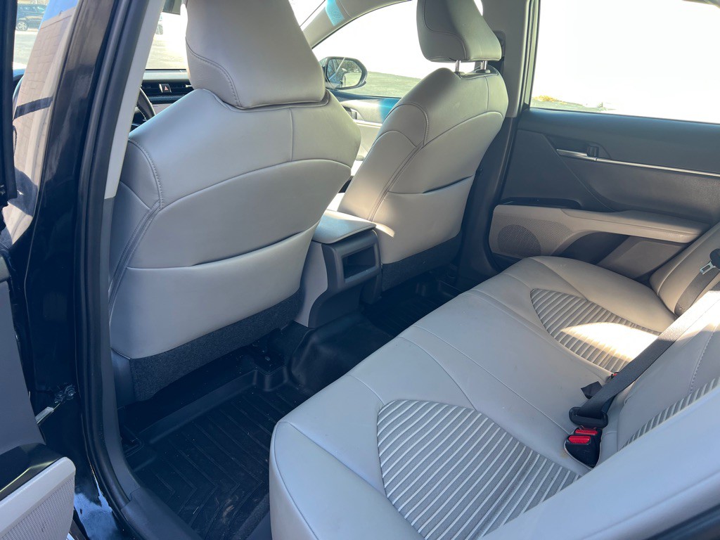 2018 Toyota Camry Image 7