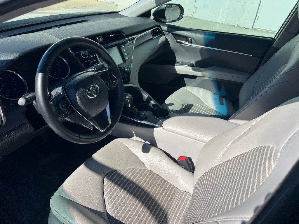 2018 Toyota Camry Image 9