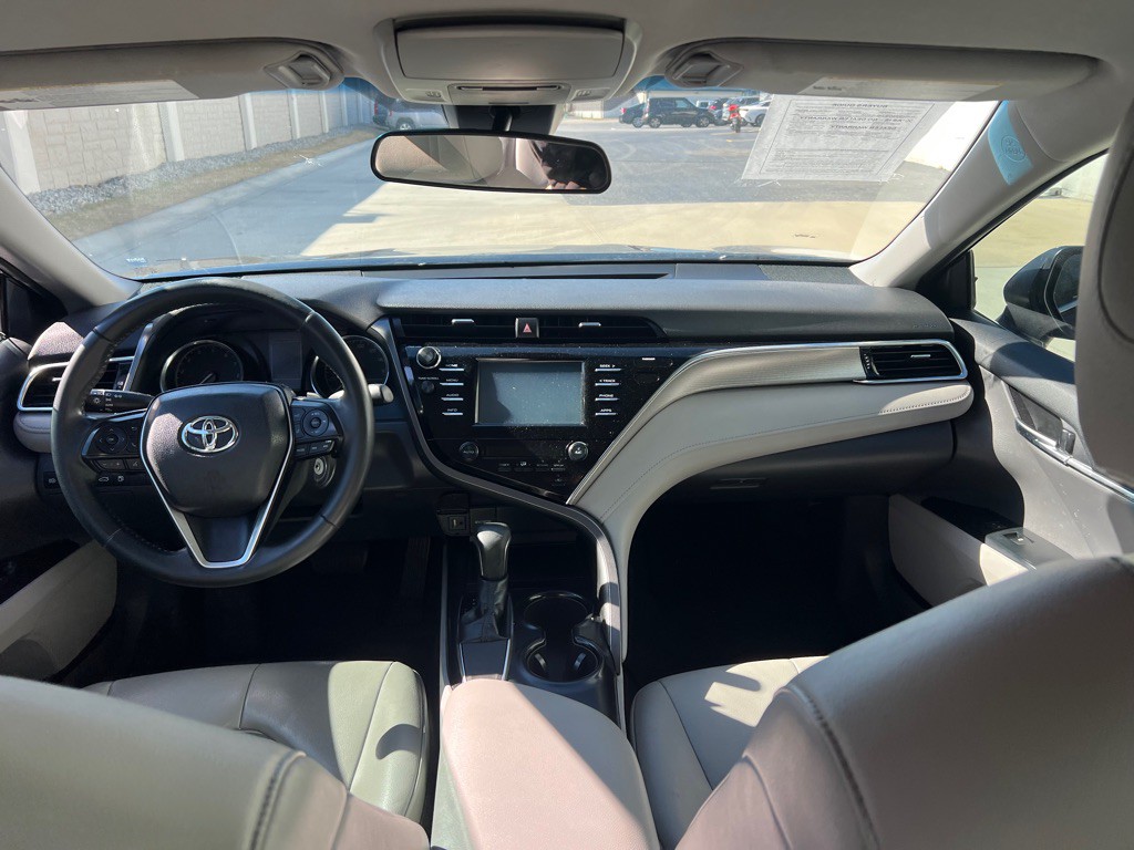 2018 Toyota Camry Image 10