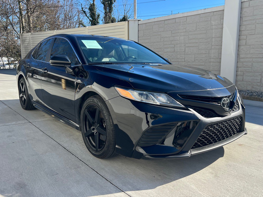 2018 Toyota Camry Image 13