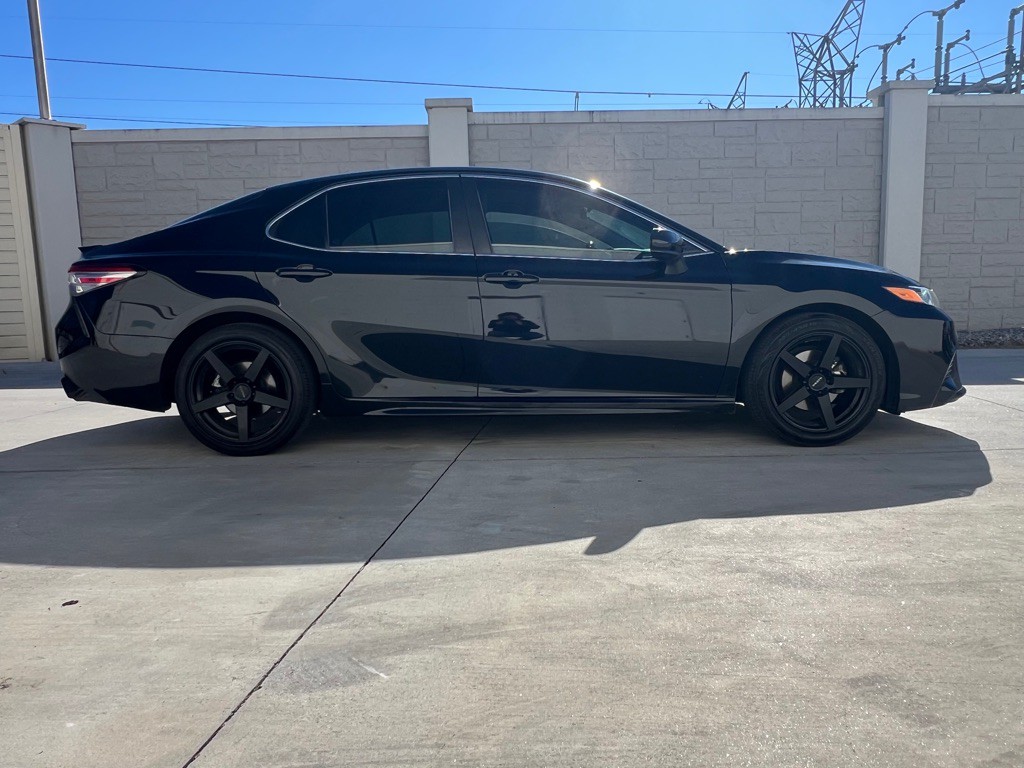 2018 Toyota Camry Image 14