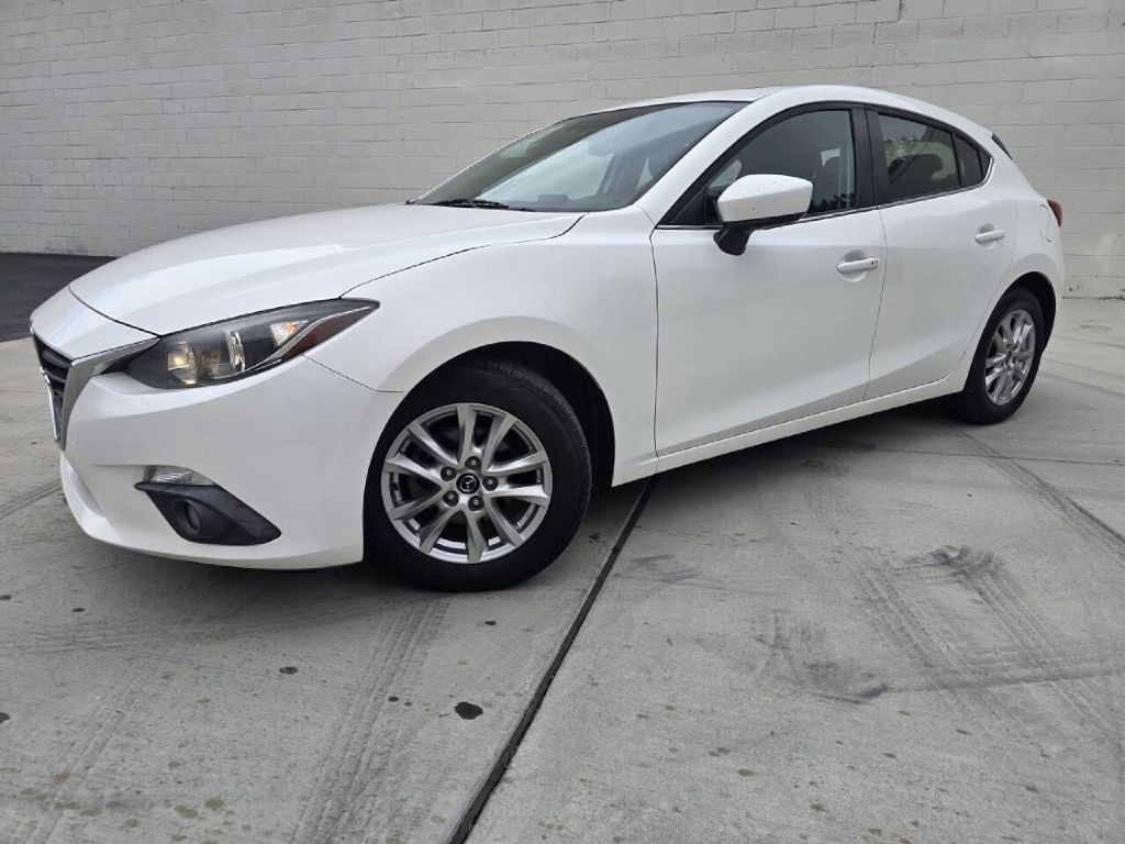2016 Mazda Mazda3 Image 1