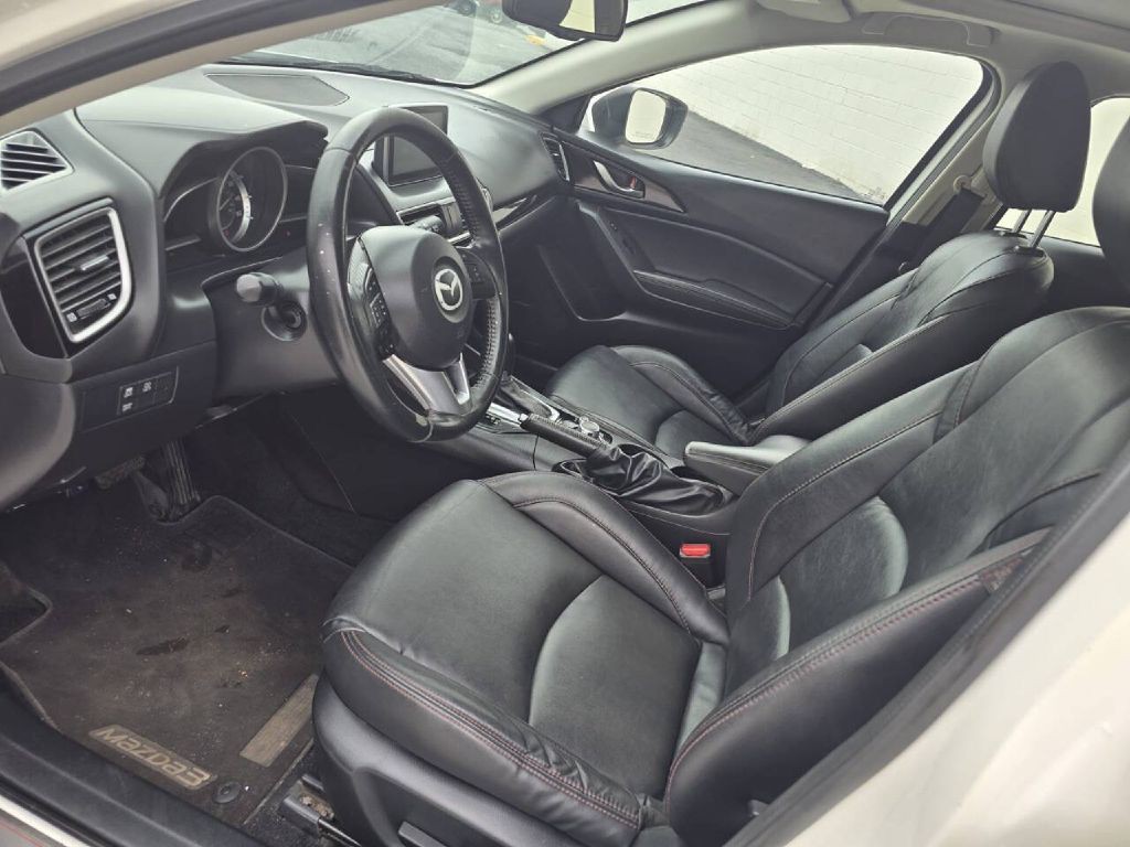 2016 Mazda Mazda3 Image 3