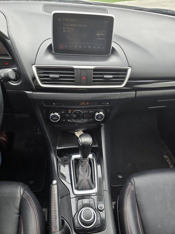 2016 Mazda Mazda3 Image 4