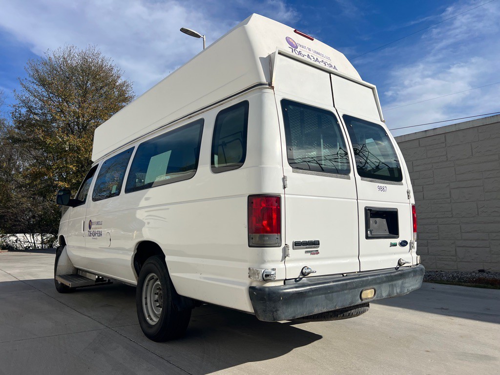 2014 Ford Econoline Image 6