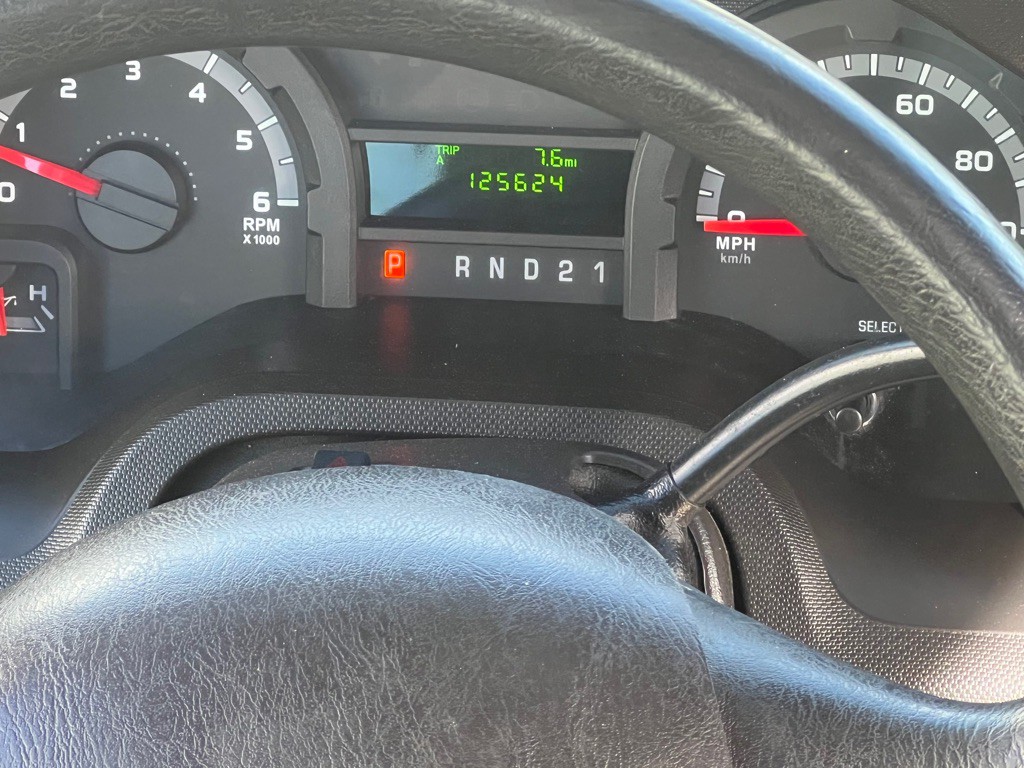 2014 Ford Econoline Image 28