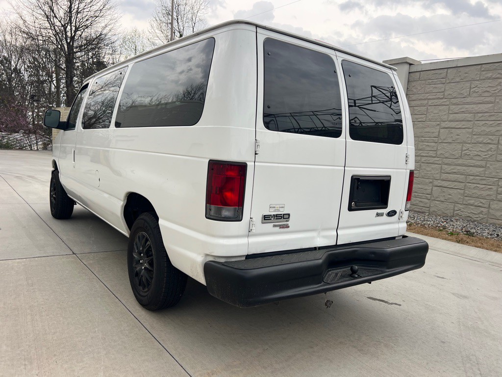 2012 Ford Econoline Image 8