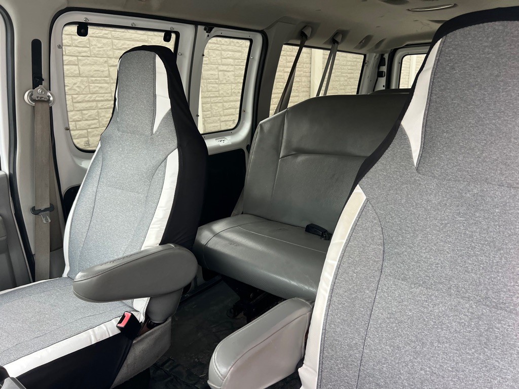 2012 Ford Econoline Image 14