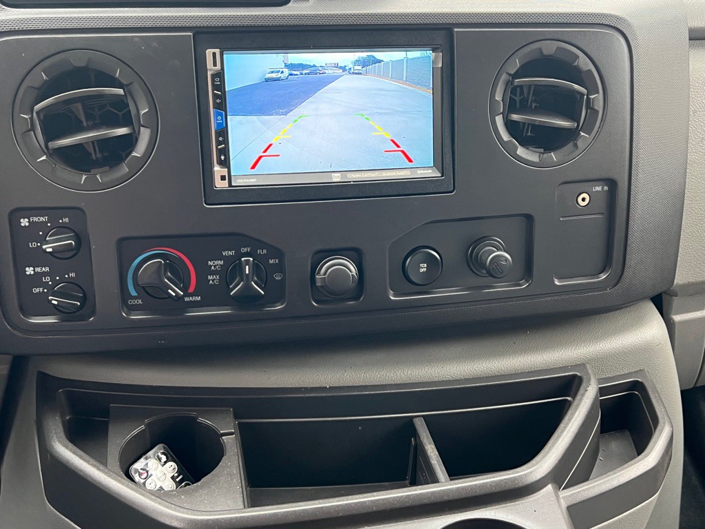 2012 Ford Econoline Image 20