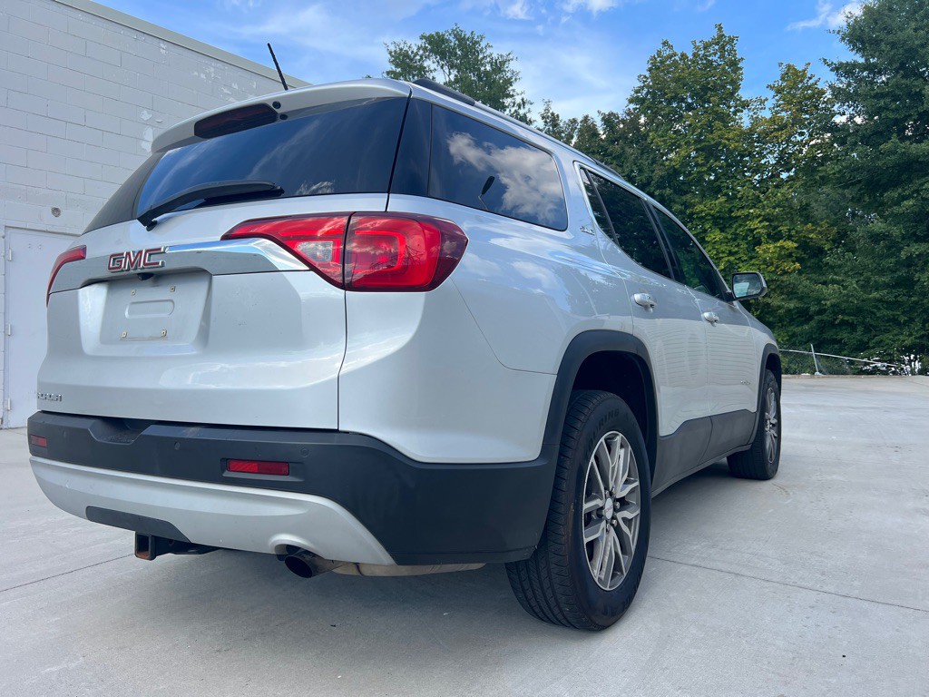 2017 GMC Acadia Image 6