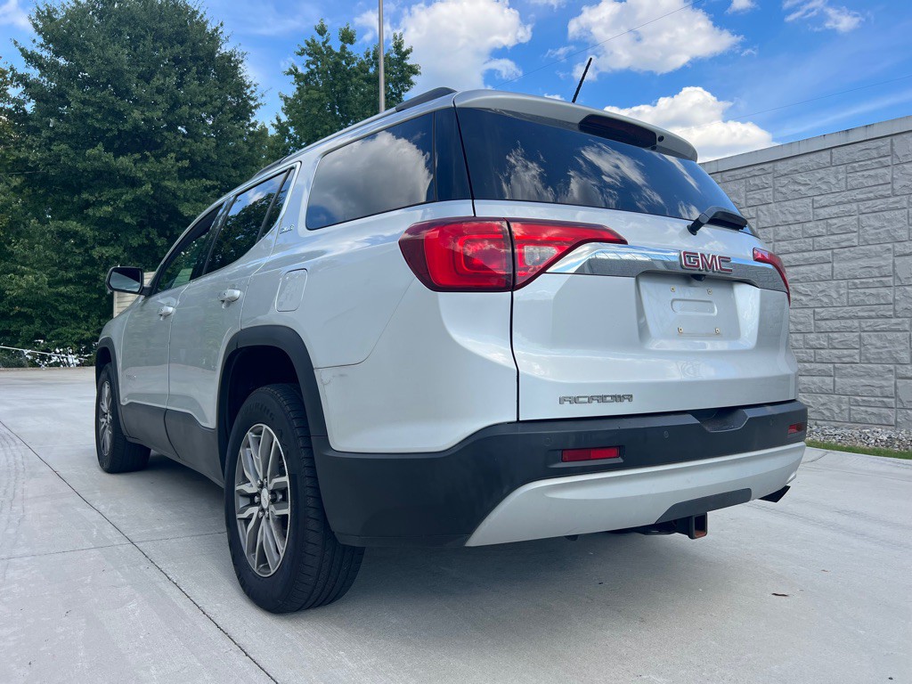 2017 GMC Acadia Image 5