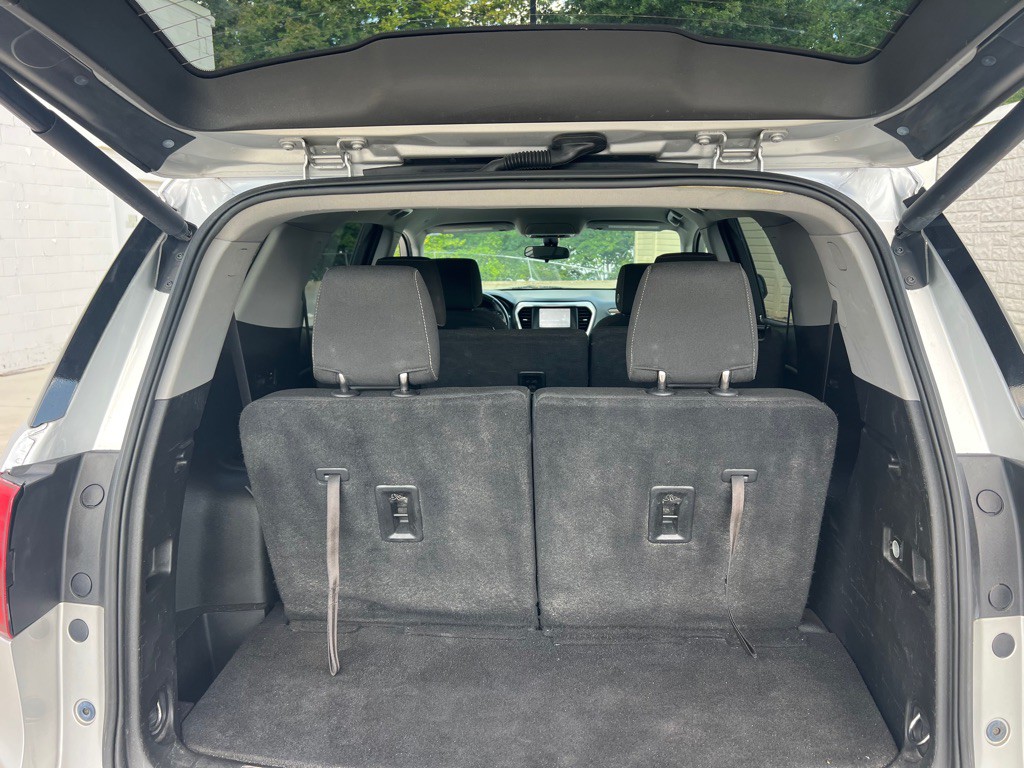 2017 GMC Acadia Image 11