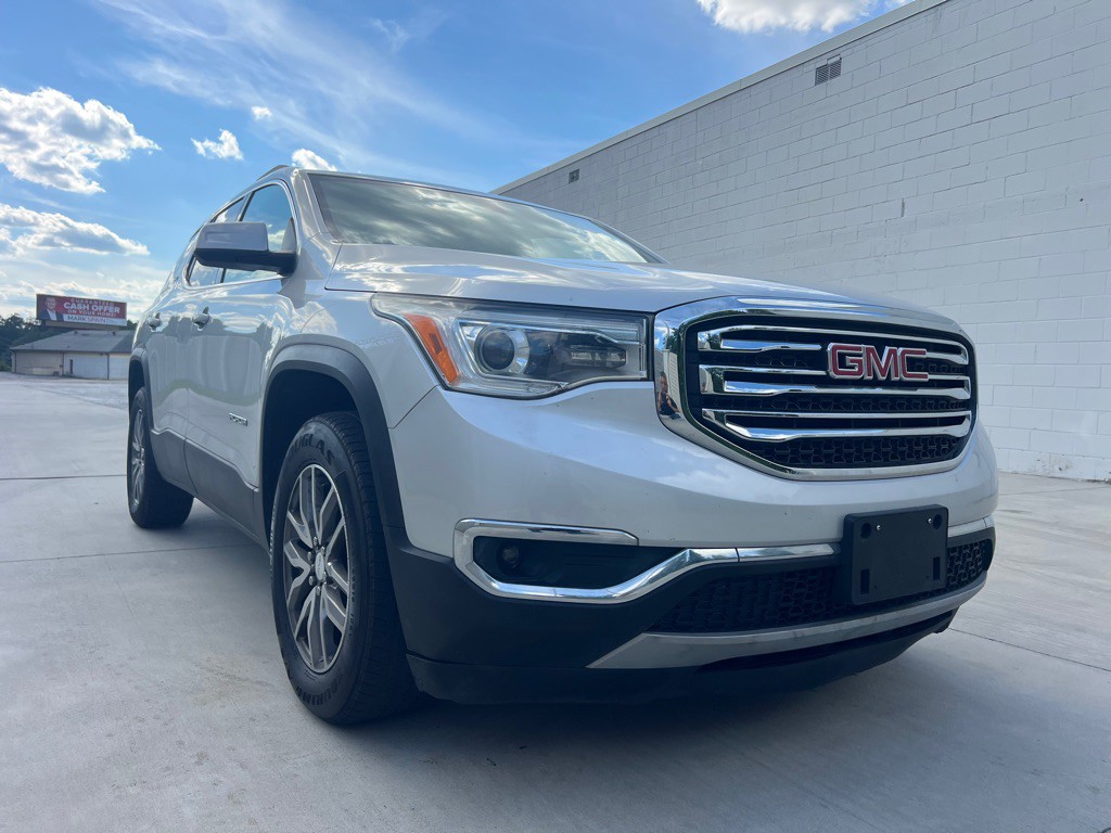 2017 GMC Acadia Image 18