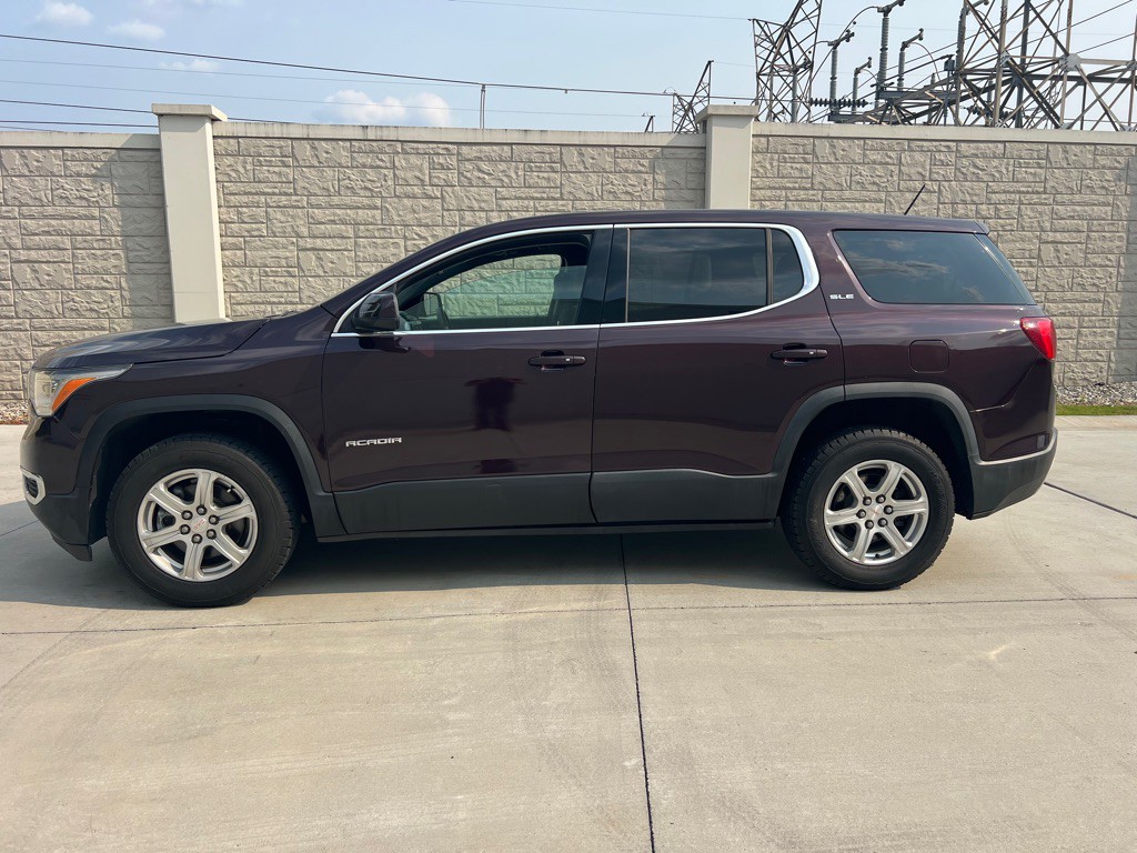 2018 GMC Acadia Image 2