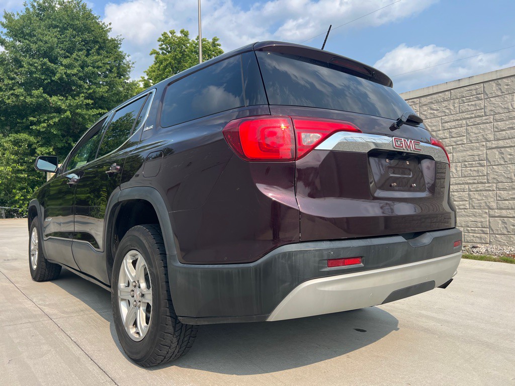 2018 GMC Acadia Image 3