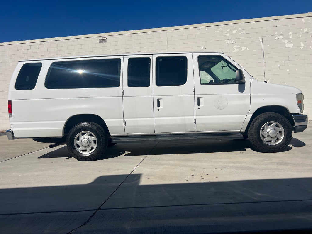 2014 Ford Econoline Image 6