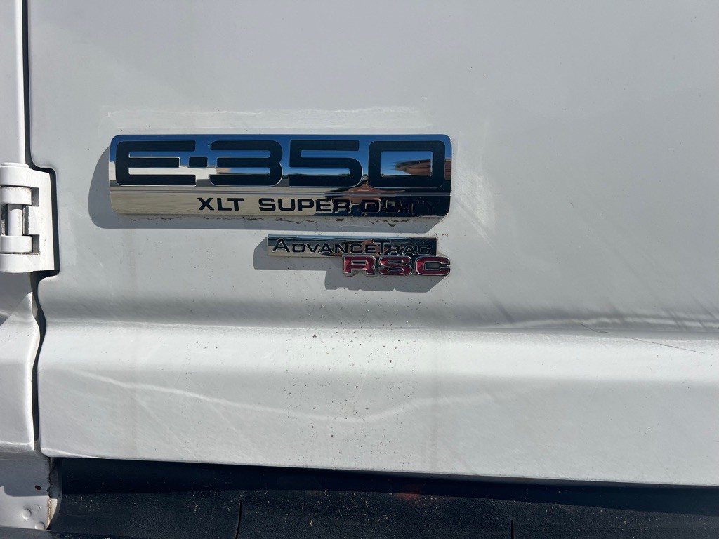 2014 Ford Econoline Image 8