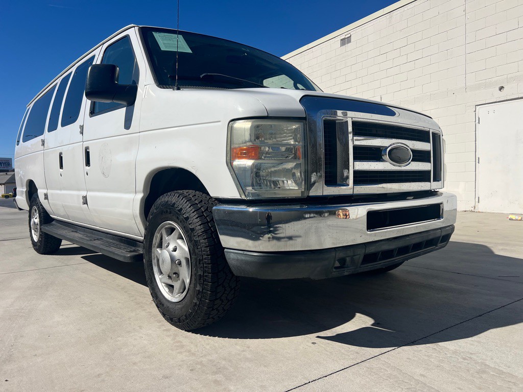 2014 Ford Econoline Image 20
