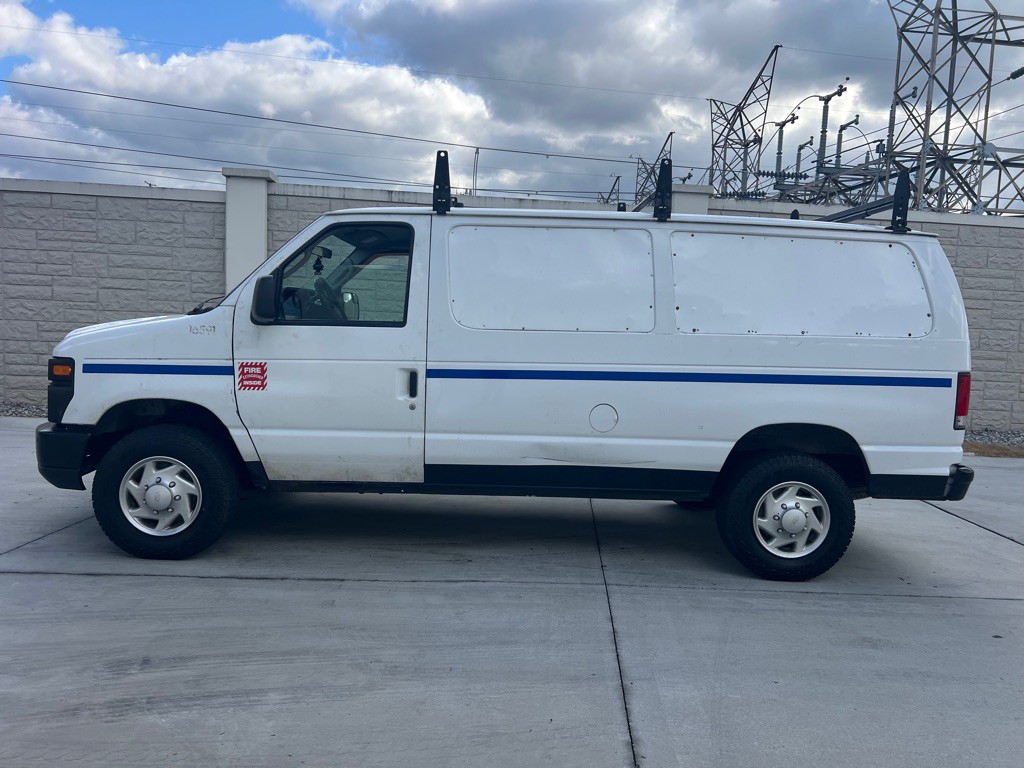 2014 Ford Econoline Image 12