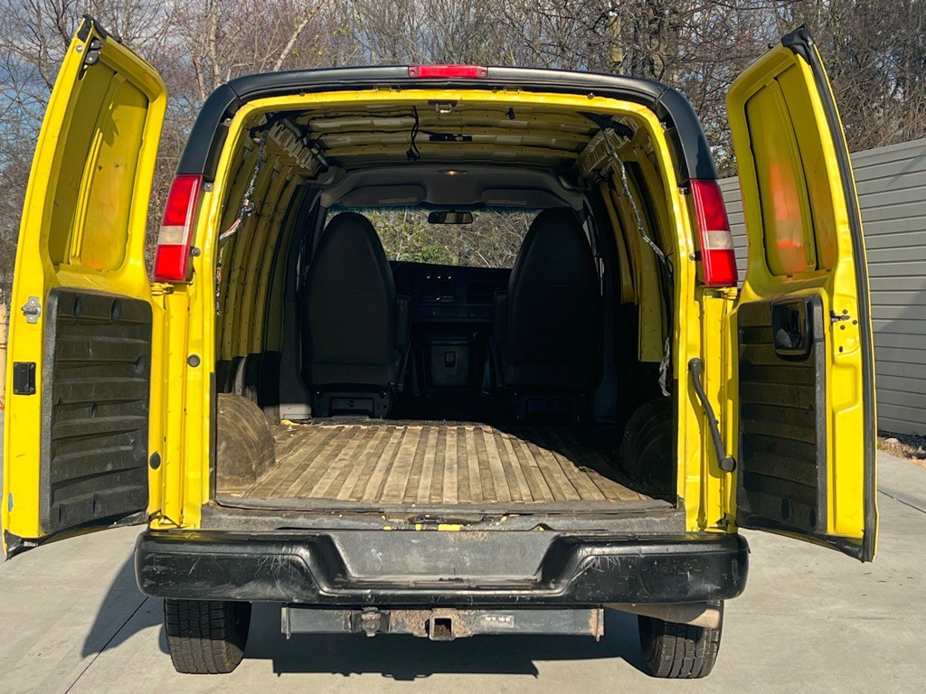 2015 Chevrolet Express Image 5