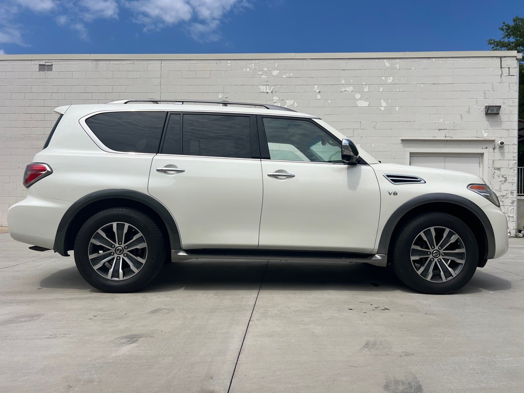 2017 Nissan Armada Image 6