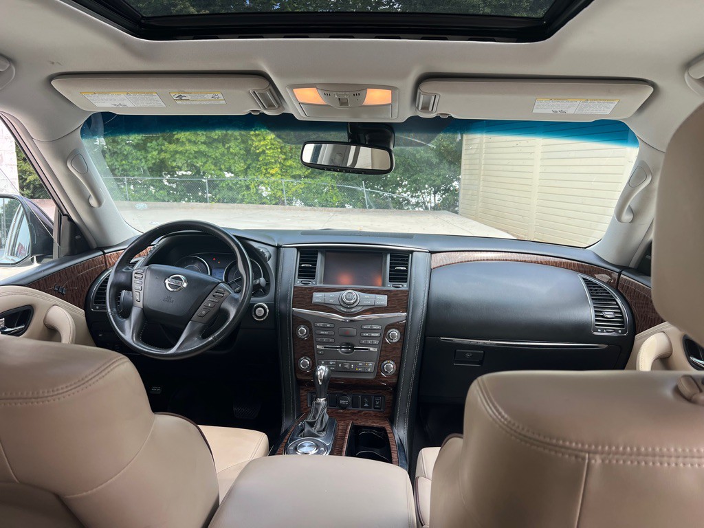 2017 Nissan Armada Image 17