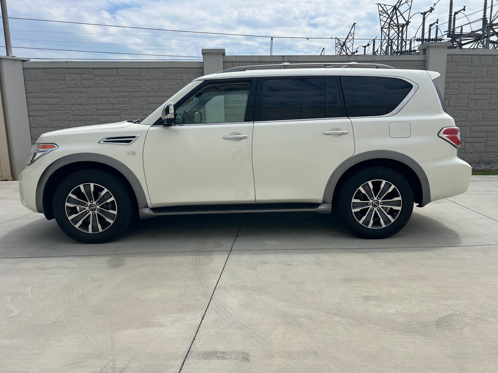 2017 Nissan Armada Image 30