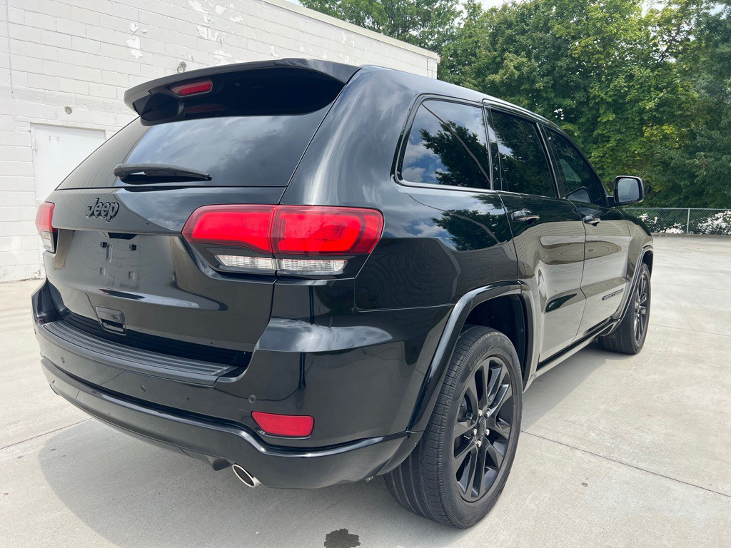 2019 Jeep Grand Cherokee Image 3