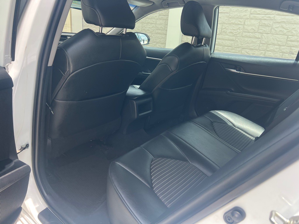2019 Toyota Camry Image 3