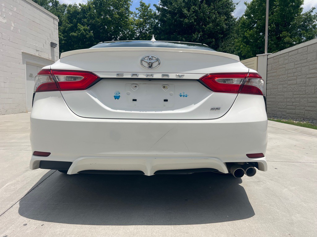 2019 Toyota Camry Image 5