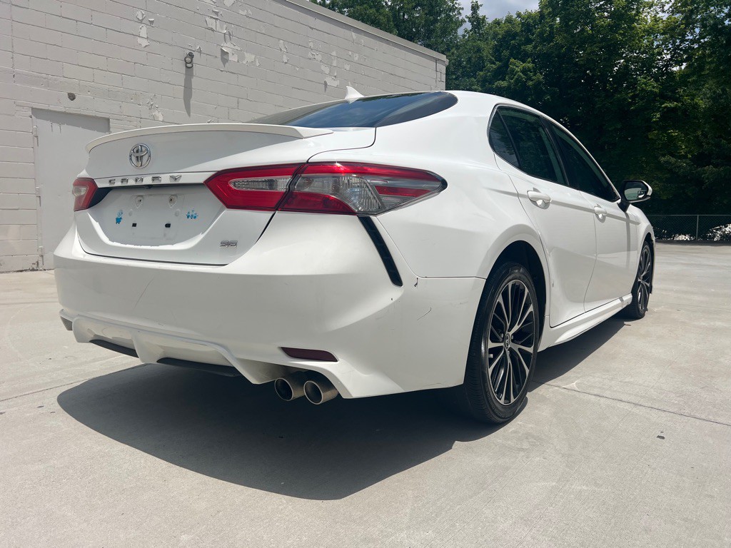 2019 Toyota Camry Image 7