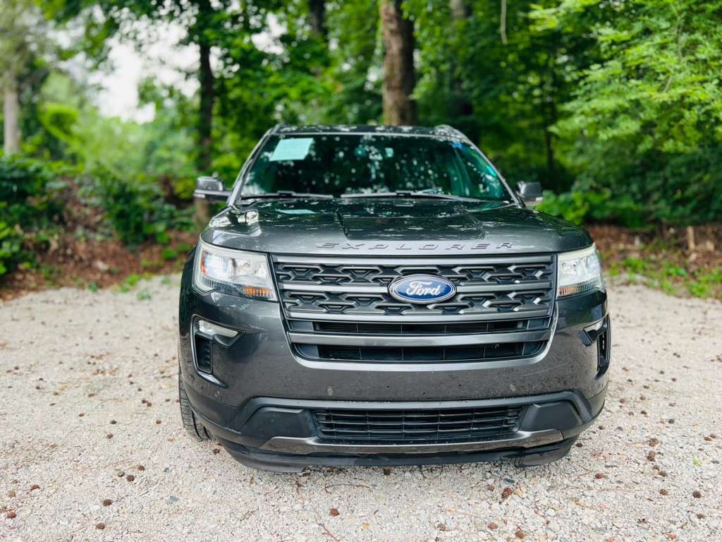2018 Ford Explorer Image 2