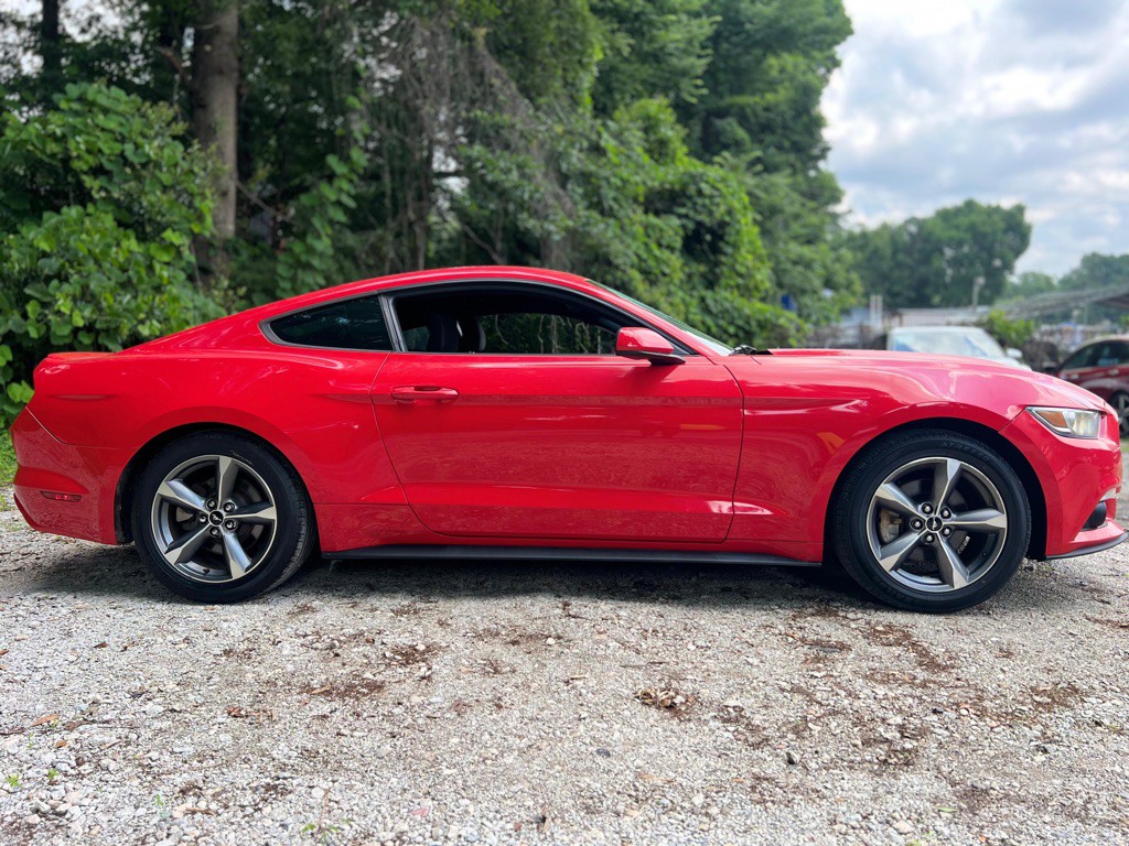 2016 Ford Mustang Image 12