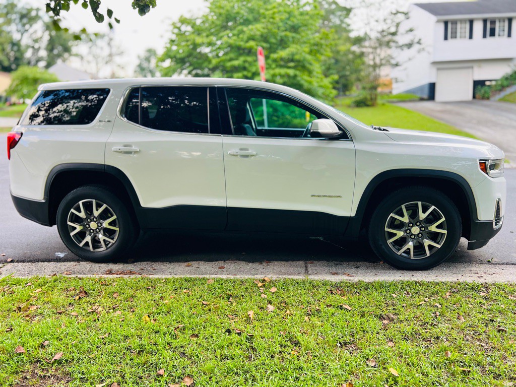 2020 GMC Acadia Image 9