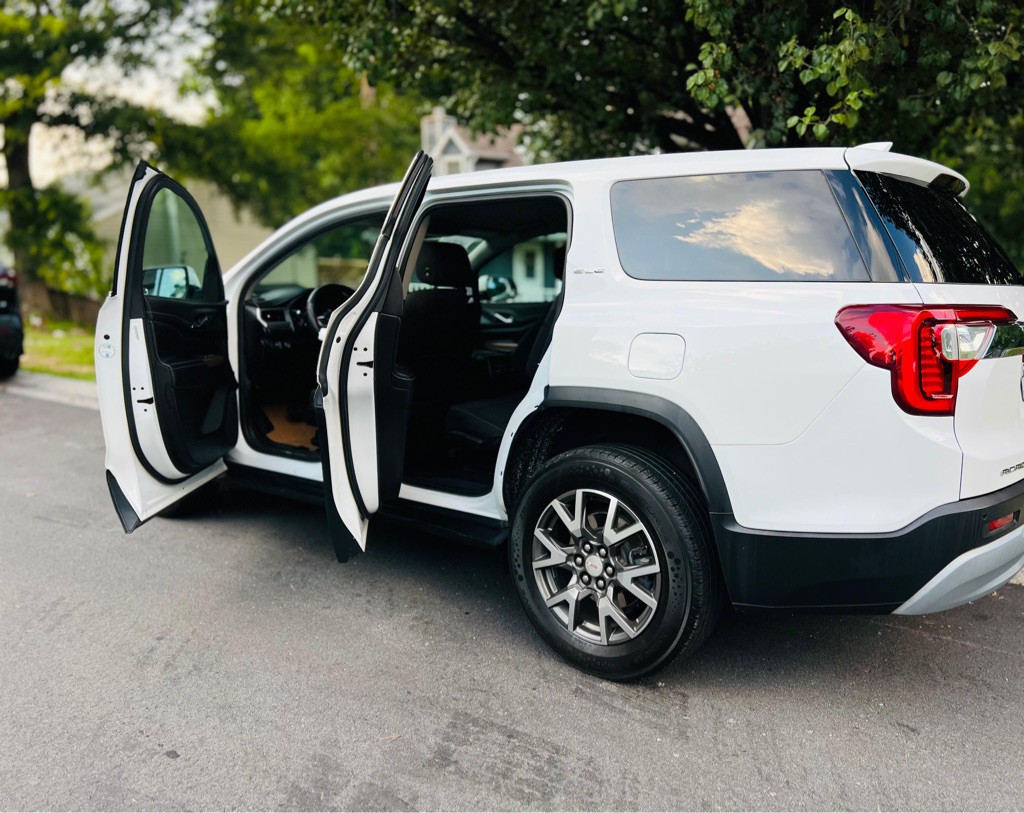 2020 GMC Acadia Image 15