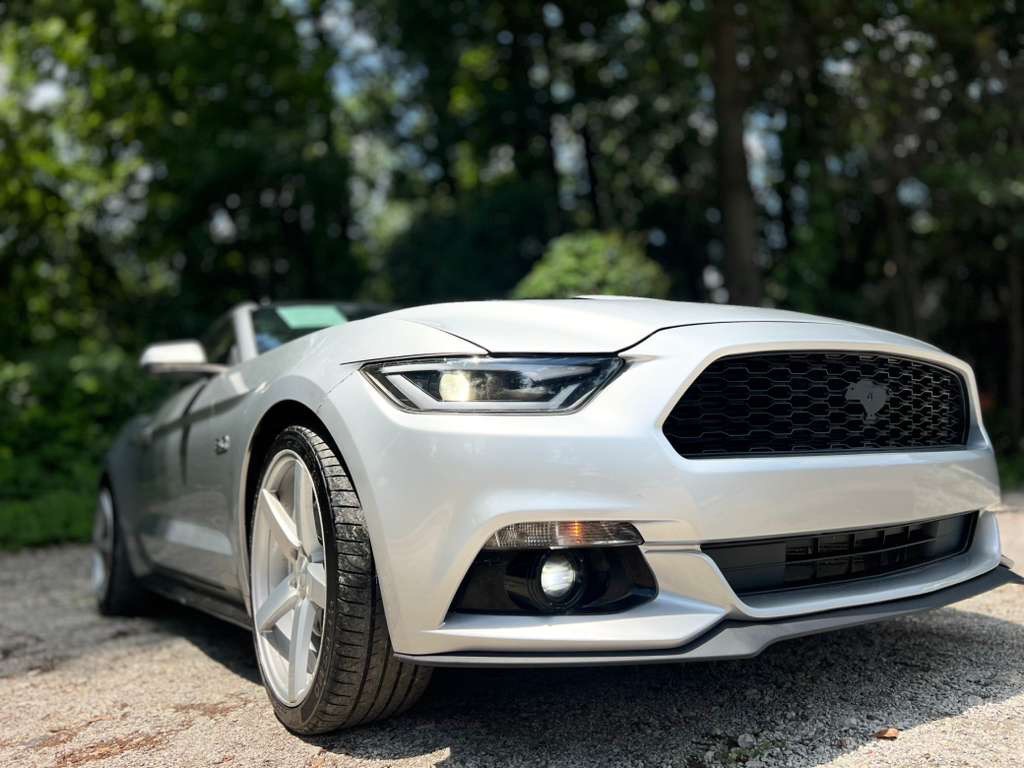 2015 Ford Mustang Image 4