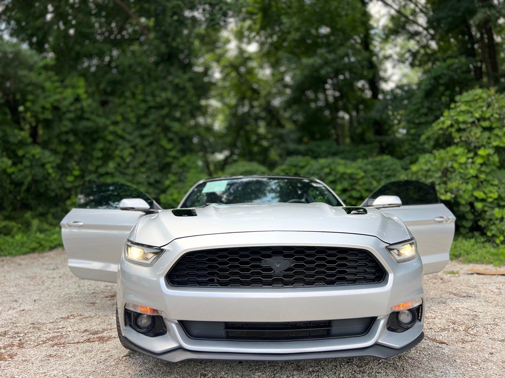 2015 Ford Mustang Image 19