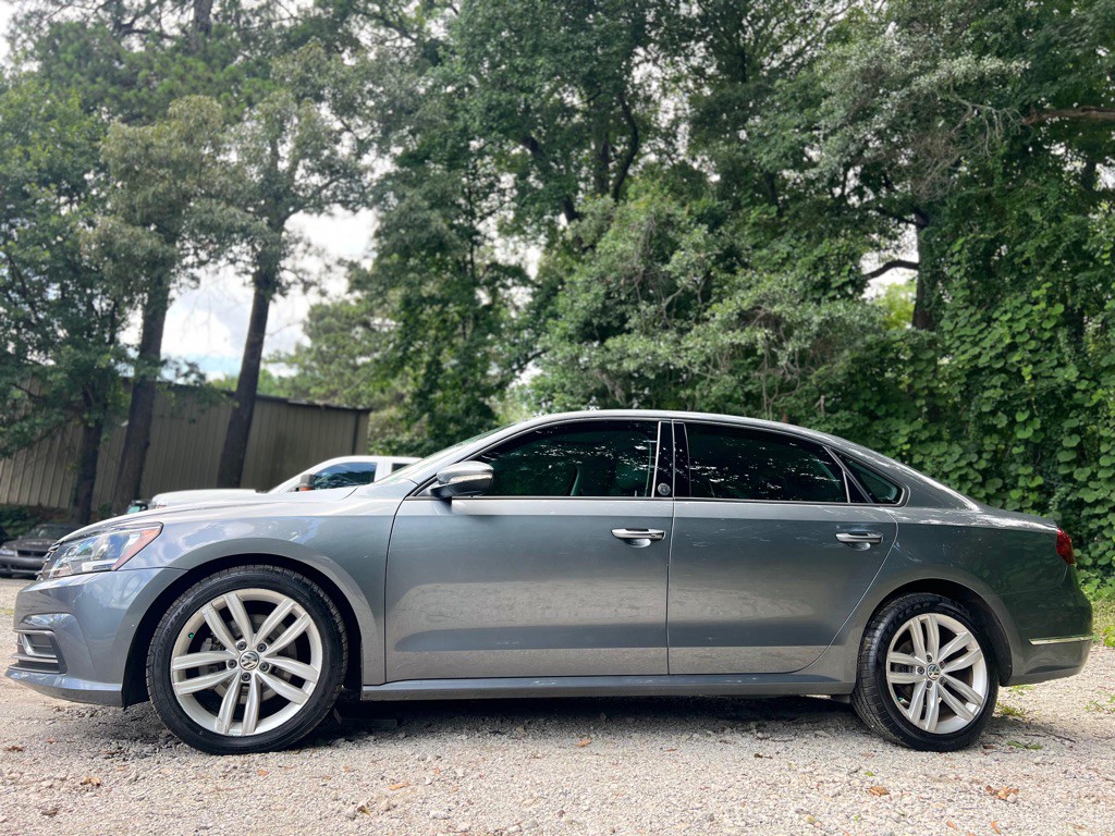 2019 Volkswagen Passat Image 4