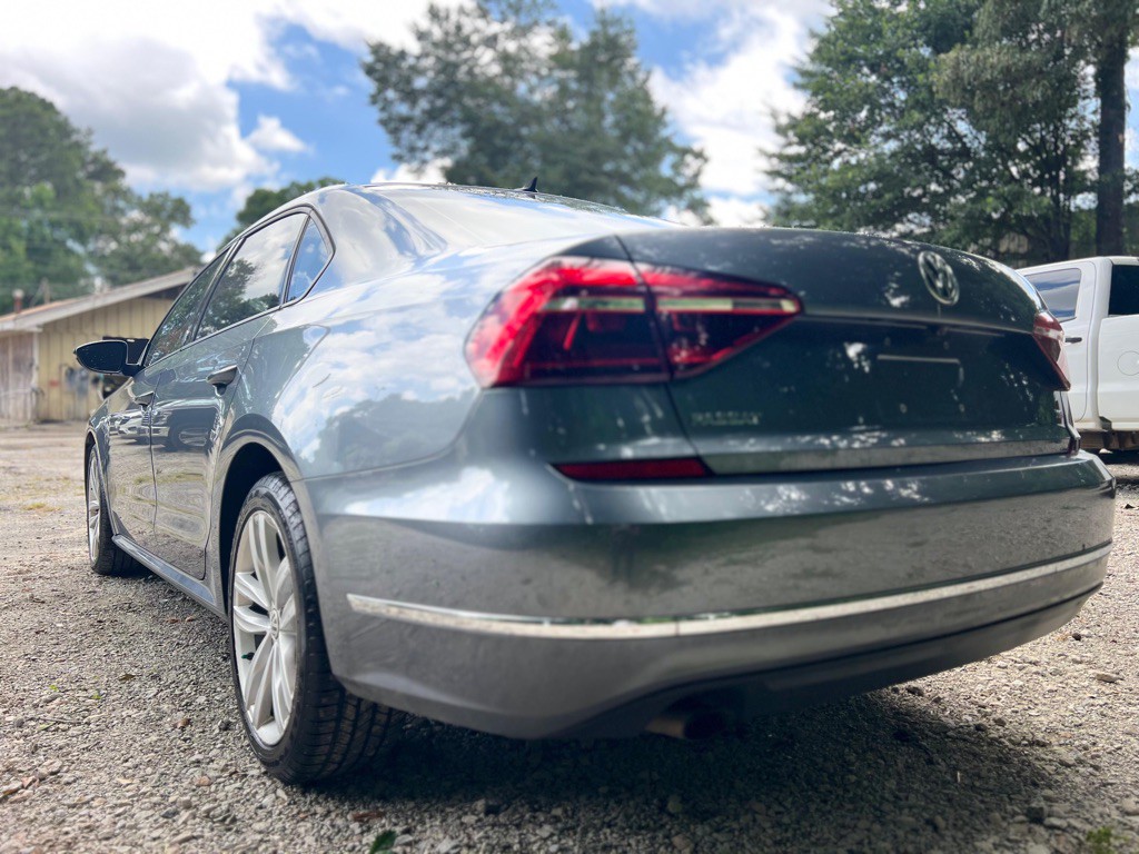 2019 Volkswagen Passat Image 8