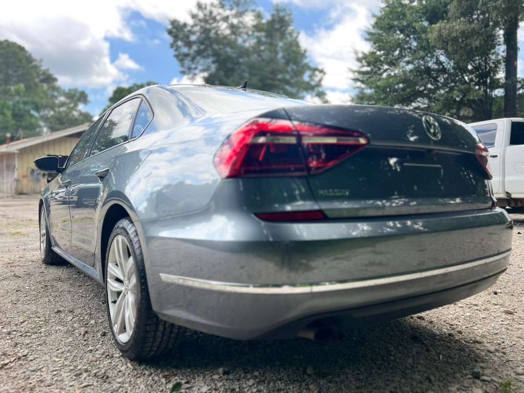 2019 Volkswagen Passat Image 14