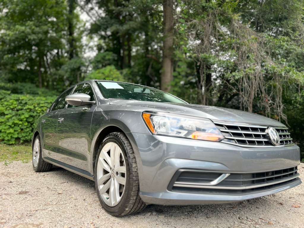 2019 Volkswagen Passat Image 16