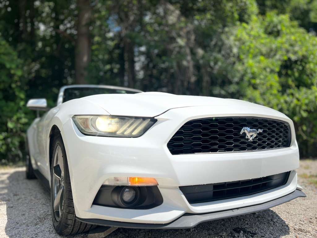 2015 Ford Mustang Image 4