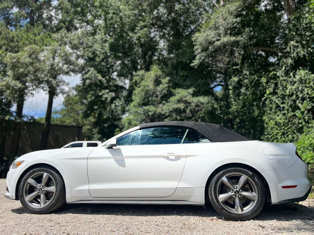 2015 Ford Mustang Image 10