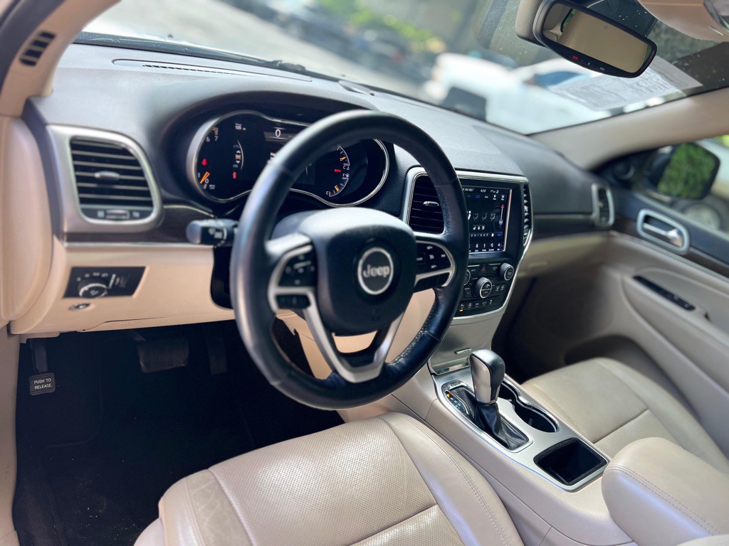 2018 Jeep Grand Cherokee Image 9