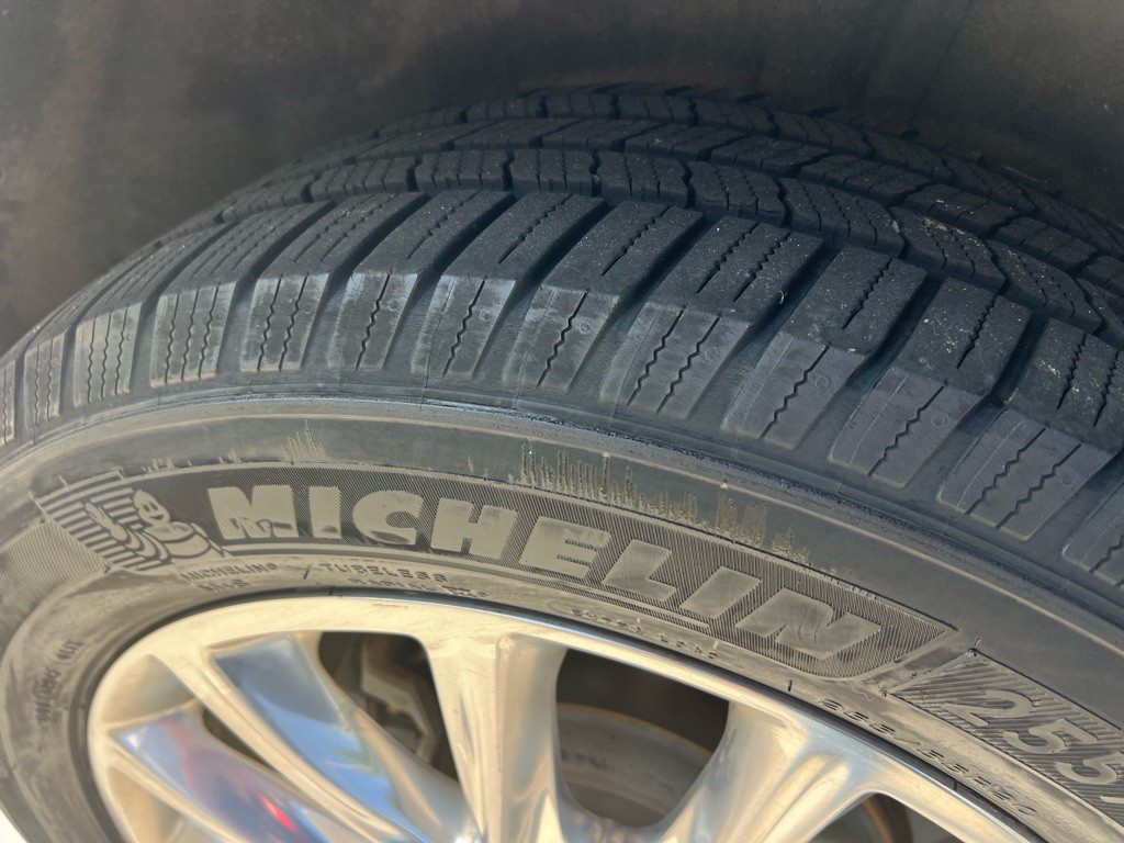 2019 Buick Enclave Image 8