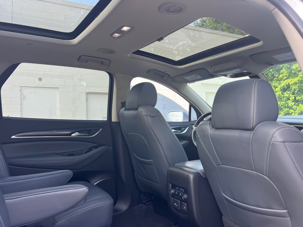 2019 Buick Enclave Image 10
