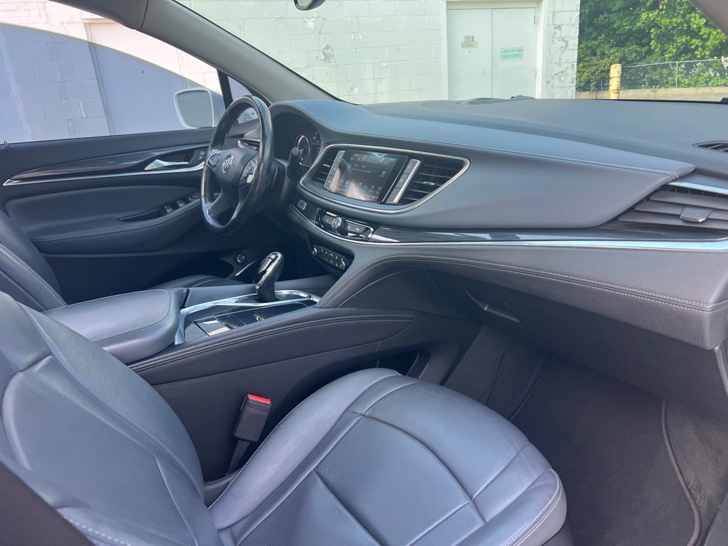 2019 Buick Enclave Image 13